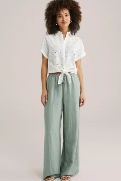 blouse met embroidery