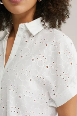 blouse met embroidery