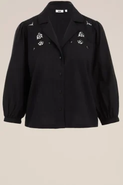 blouse met embroidery