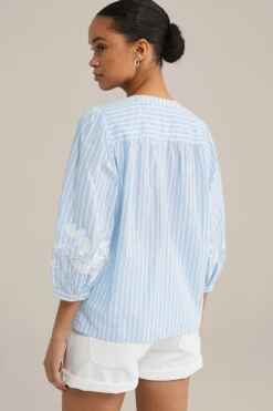 blouse met embroidery