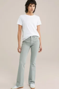 bootcut jeans