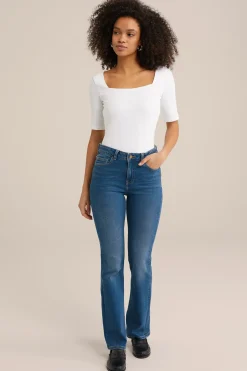 bootcut jeans