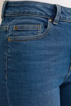 bootcut jeans