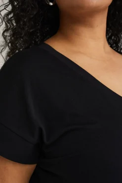 curve T-shirt met V- hals
