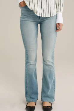 flared jeans met stretch