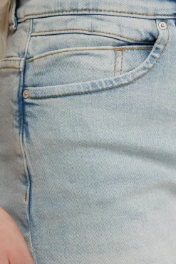 high rise denimshort met comfort stretch