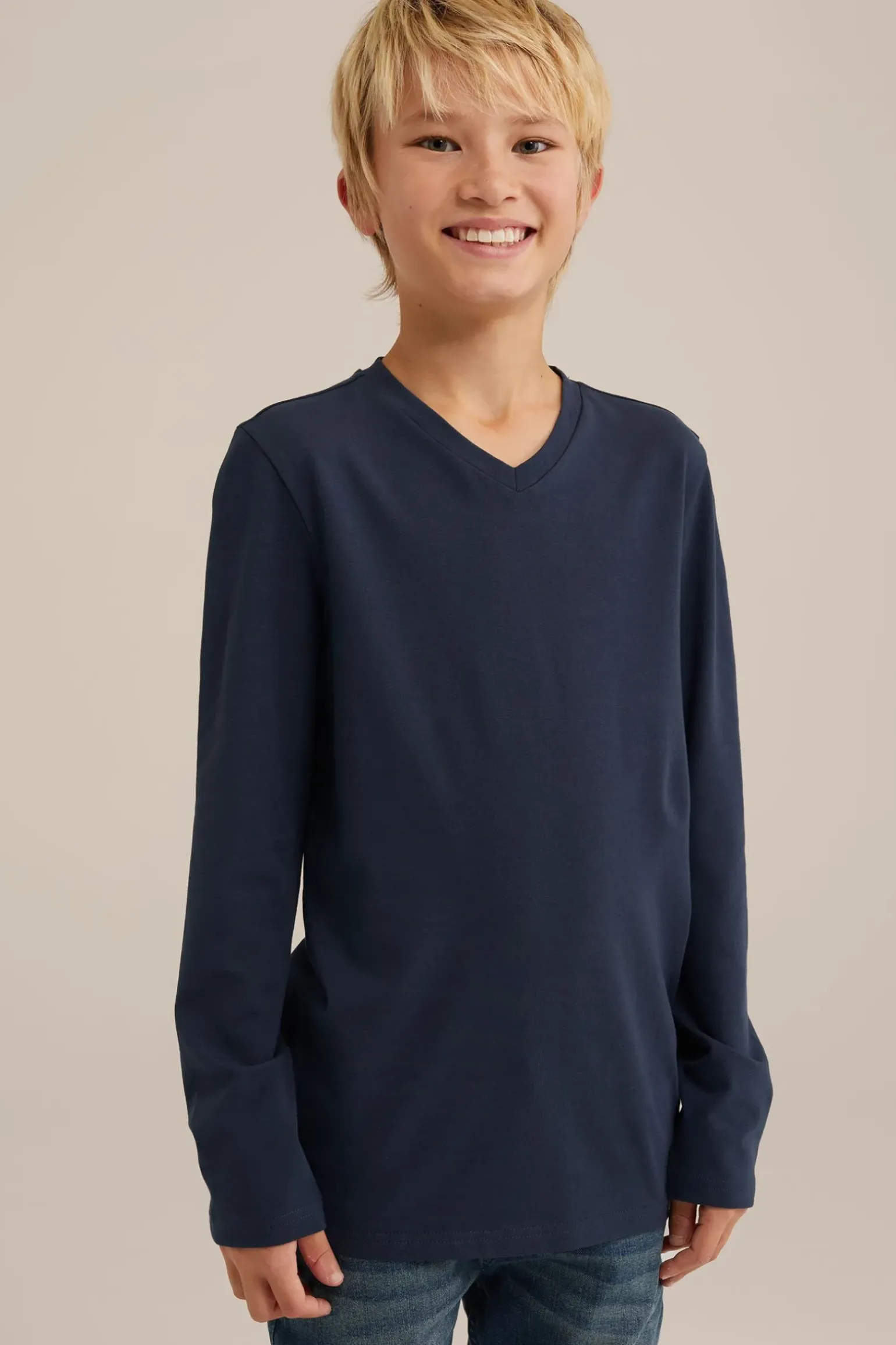 Jongens basic T-shirt met V-hals