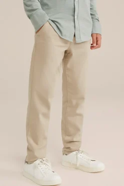 Jongens slim fit chino van jogkwaliteit