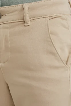 Jongens slim fit chino van jogkwaliteit