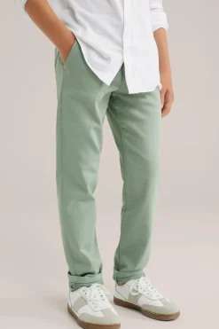 Jongens slim fit chino van jogkwaliteit