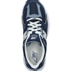 kids sneaker