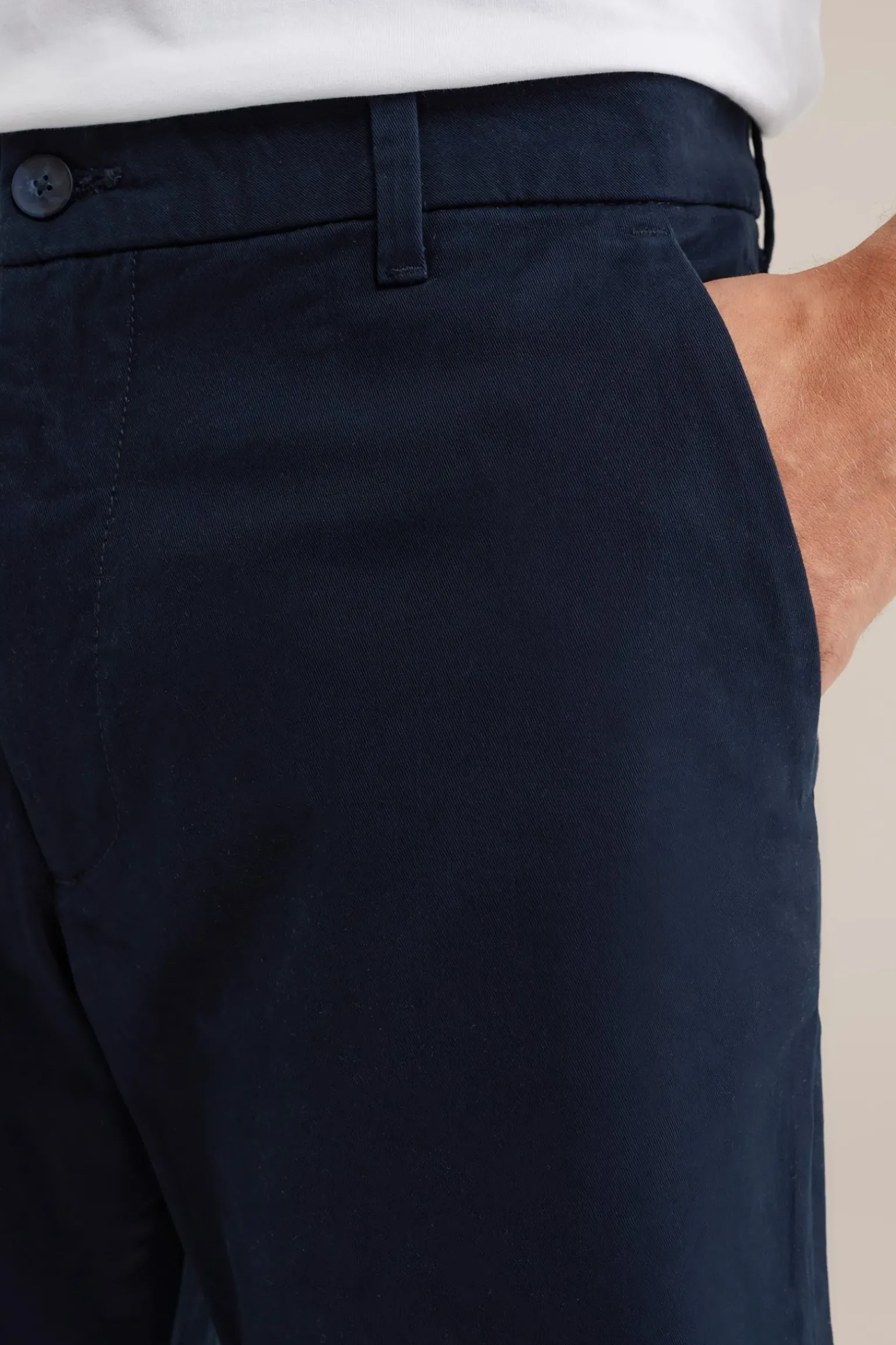 loose fit chino short met stretch