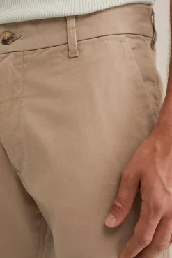 loose fit chino short met stretch