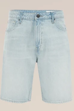 loose fit denimshort