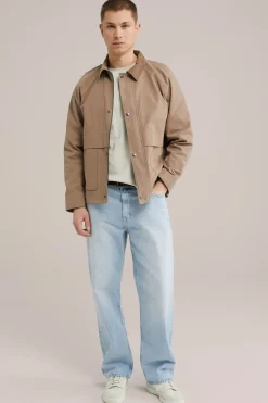 loose fit jeans