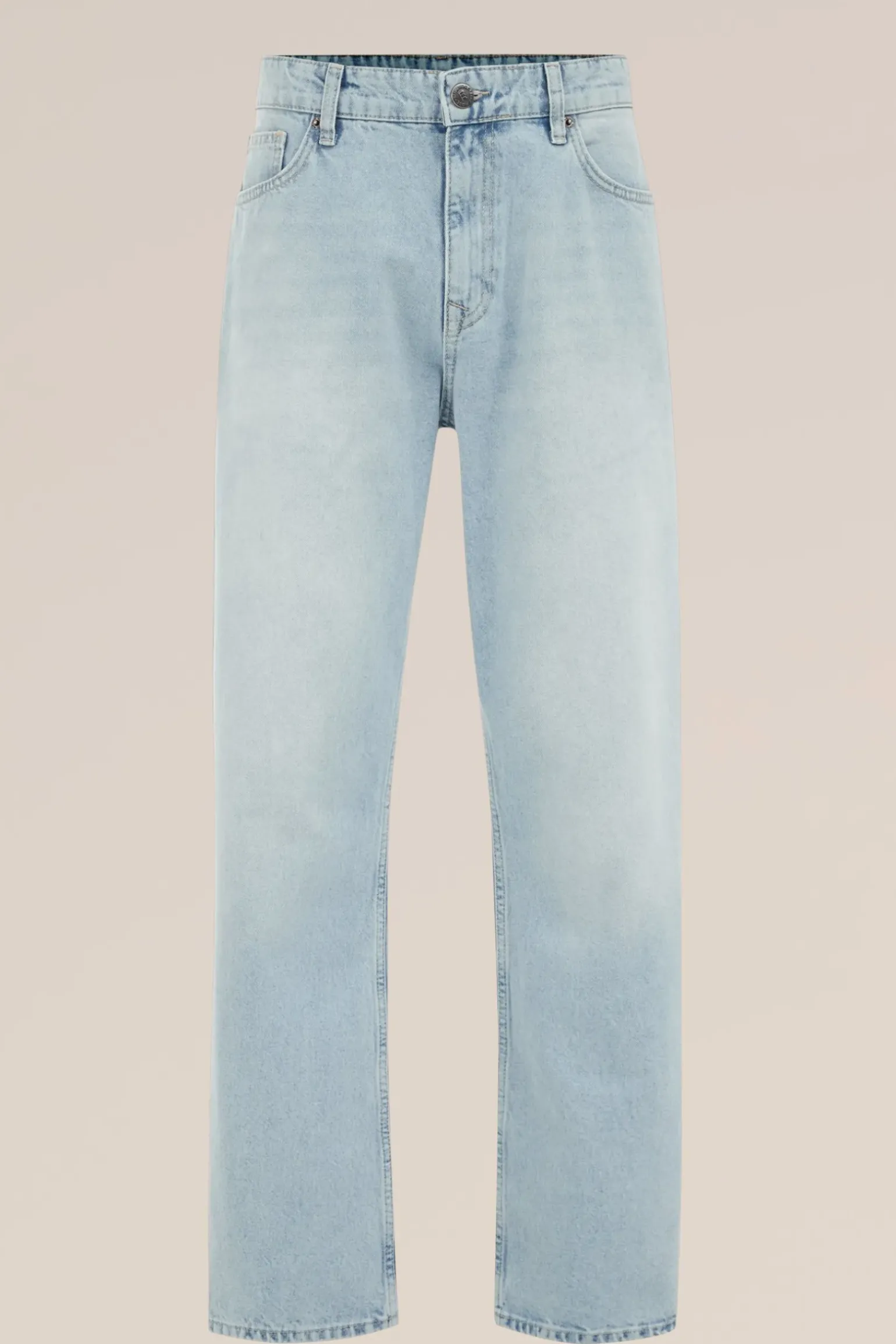 loose fit jeans