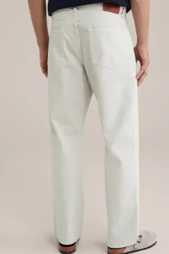 loose fit jeans