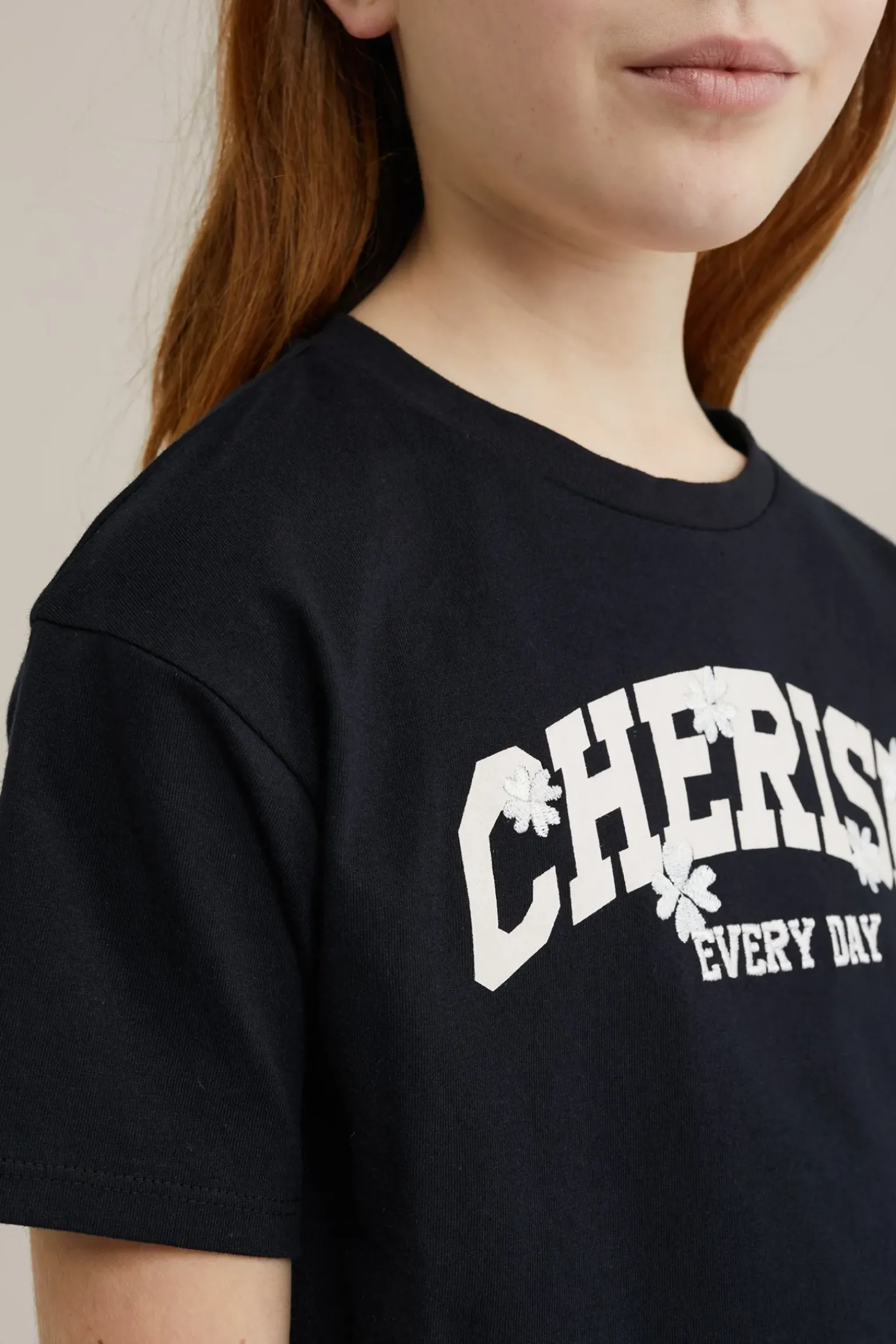 Meisjes cropped T-shirt met emroidery