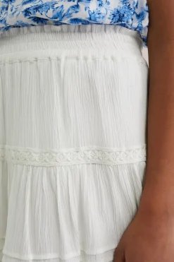 Meisjes skort met embroidery