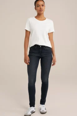 Mid rise superskinny jeans met superstretch