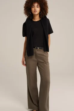 oversized T-shirt