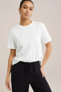 oversized T-shirt