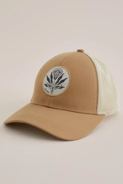 pet met embroidery