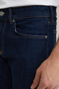 Rain ready slim fit jeans met medium stretch