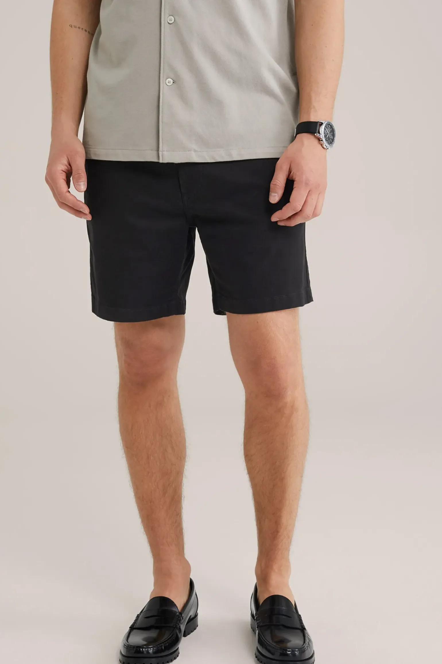 Relaxed fit chinoshort