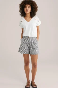 relaxed fit short