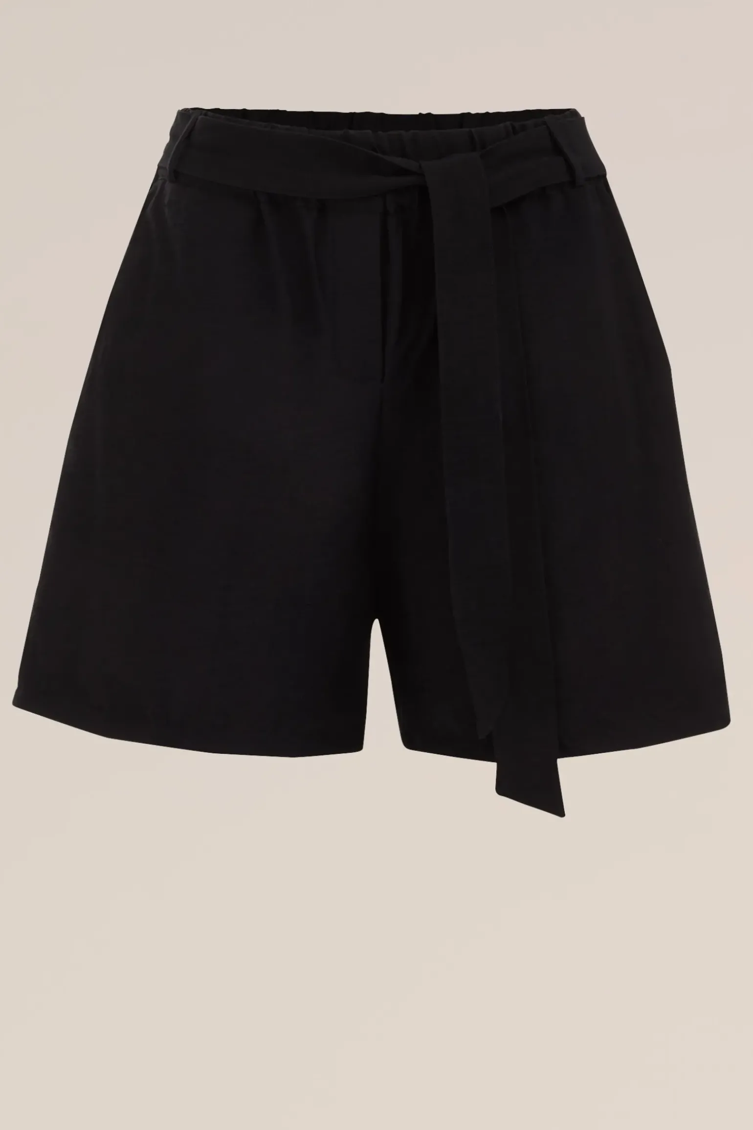 relaxed fit short