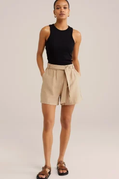 relaxed fit short