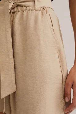 relaxed fit short