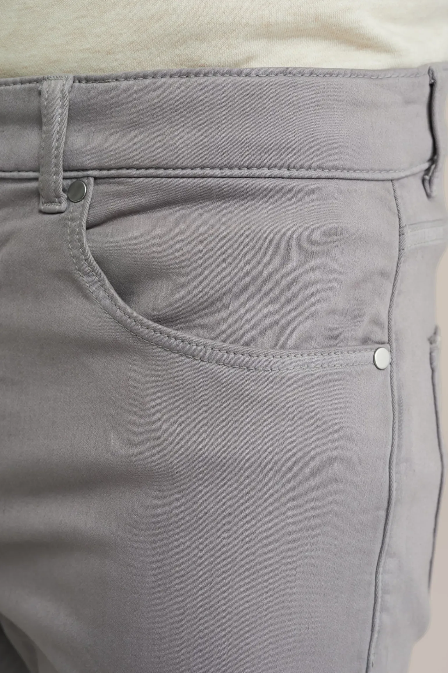 Slim fit broek van jog kwaliteit