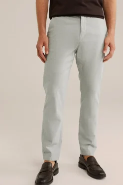 Slim fit chino