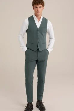 slim fit gilet