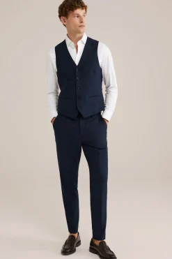 slim fit gilet