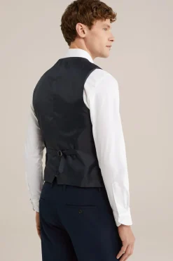 slim fit gilet