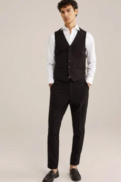 slim fit gilet