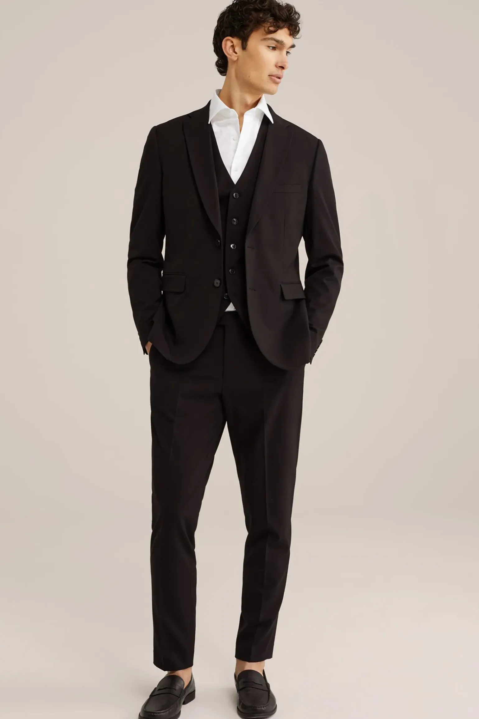 slim fit gilet