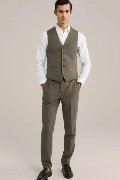 slim fit gilet