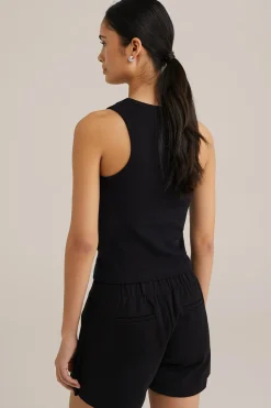 tanktop met ge&iuml;ntegreerde bh