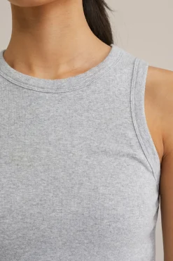 tanktop met ge&iuml;ntegreerde bh