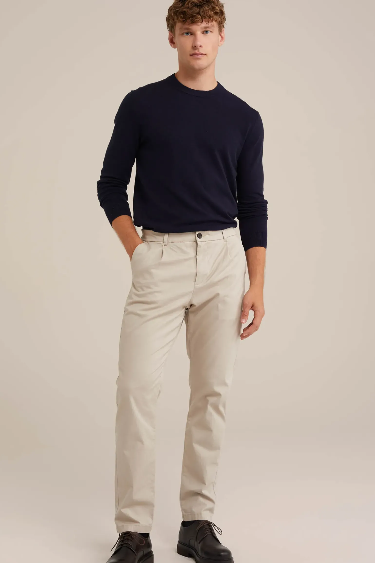 tapered fit chino met stretch