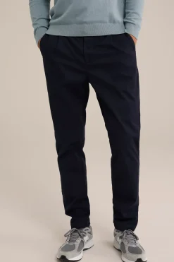 tapered fit chino met stretch