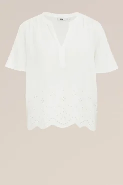 top met embroidery