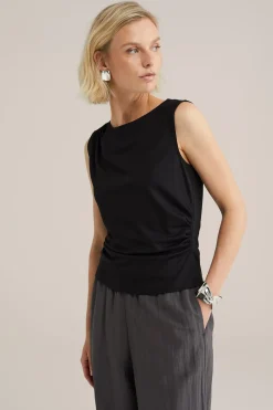 top met plooidetail