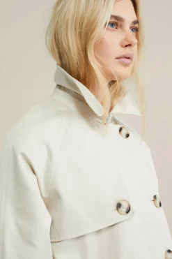 trenchcoat