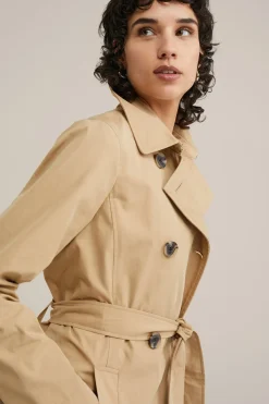 trenchcoat
