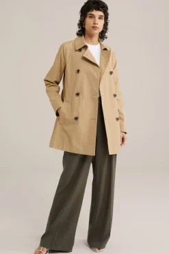 trenchcoat
